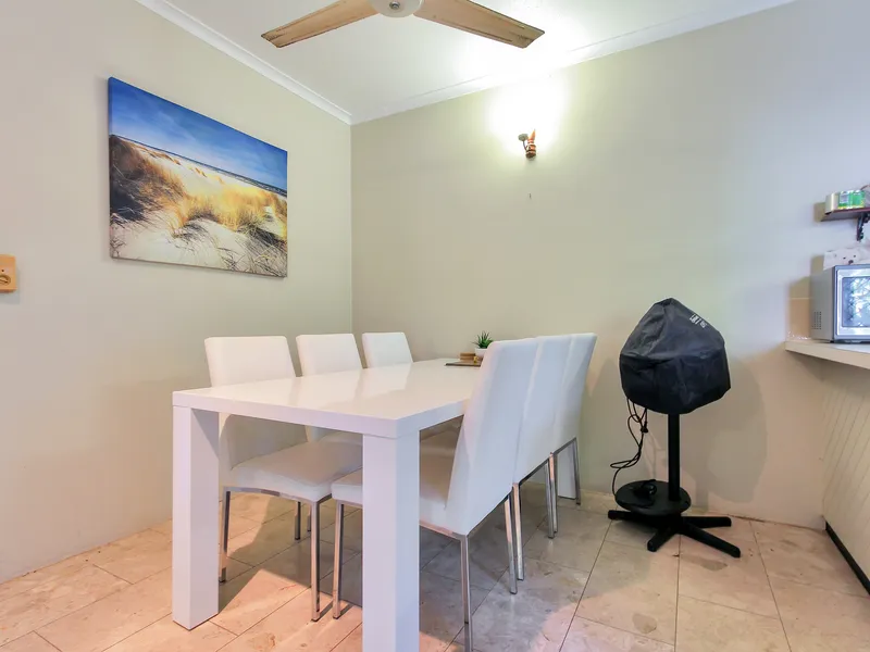 Fully Furnished Gem Awaits You! ** 6 months lease**