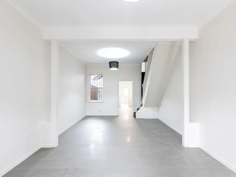 Unfurnished terrace with entertainers courtyard