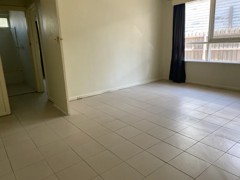 Ideal Location, Affordable Living Within minutes of public transport, shops and cafes!