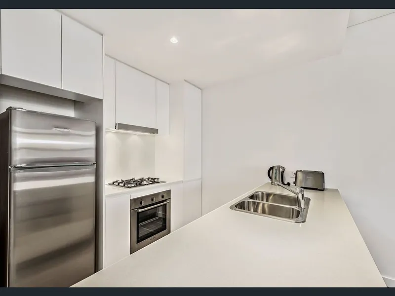 Luxurious studio apartment in heart of Chatswood 