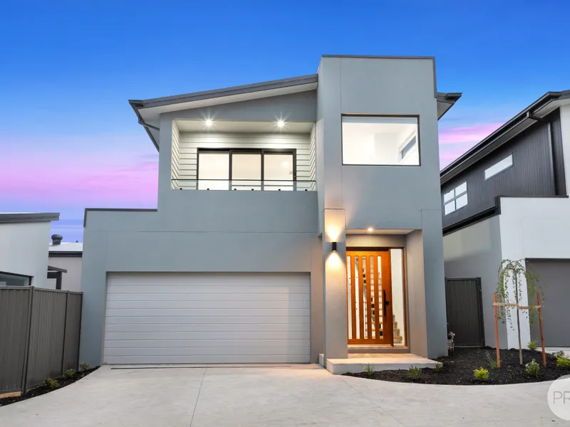 Prestige Living in Exclusive New Estate