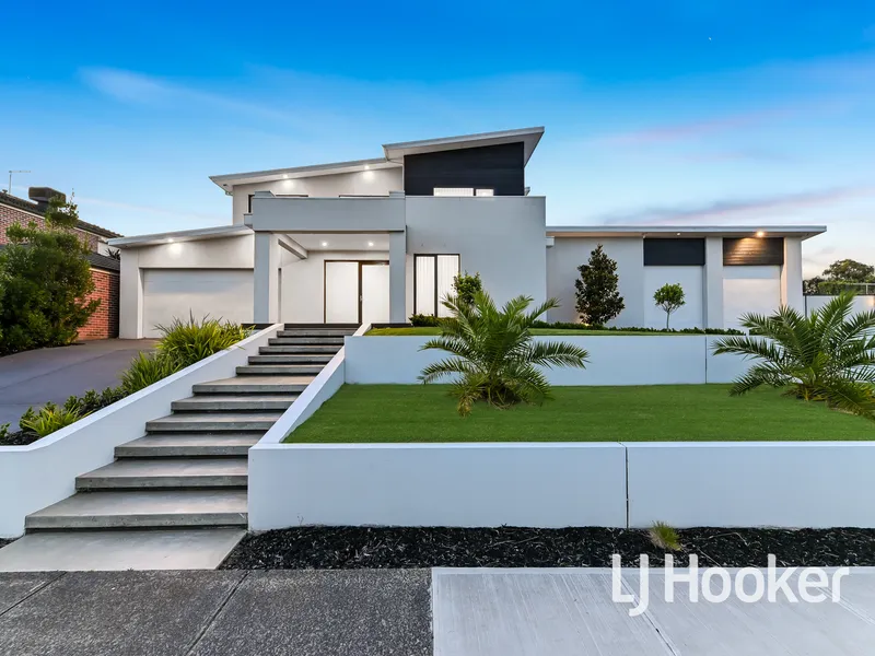 Ultra-Modern Beautifully Appointed 5-Bedroom Double-Storey Residence on a 1500m2 Block