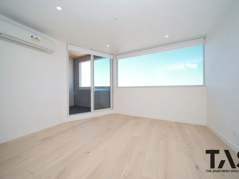 MODERN 1BR WITH STUDY AND VIEWS