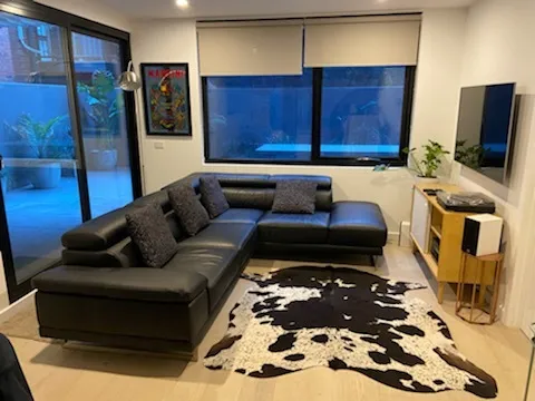 SPACIOUS APARTMENT IN THE WEST END OF THE CBD