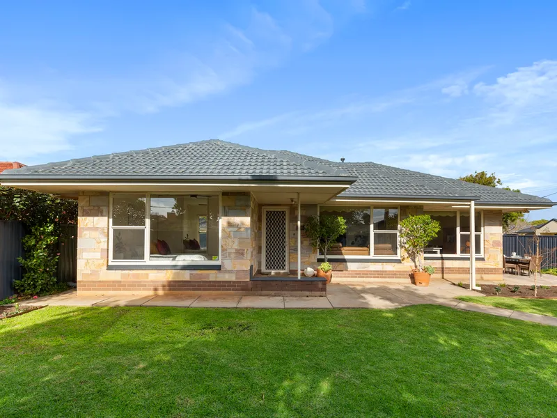 Great Opportunity With Delightful Property On Easy Care Corner Position - Best Offer By 12th July (USP)