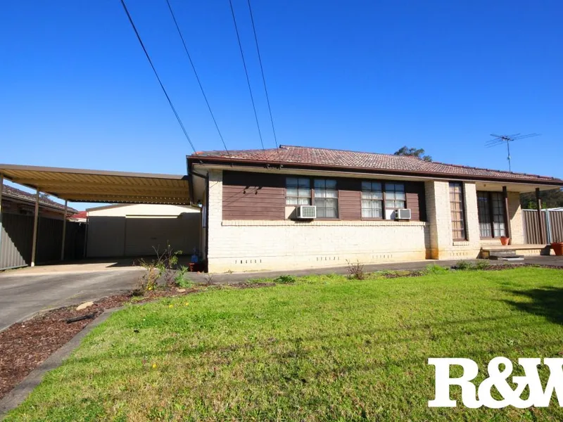 Short Walk to Amenities 