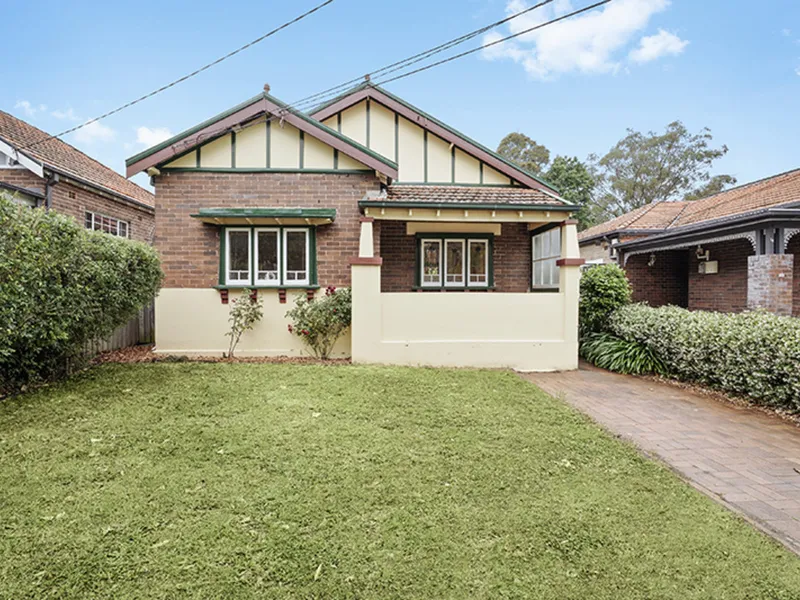 Stunning Californian Bungalow designed for indoor/outdoor entertaining
