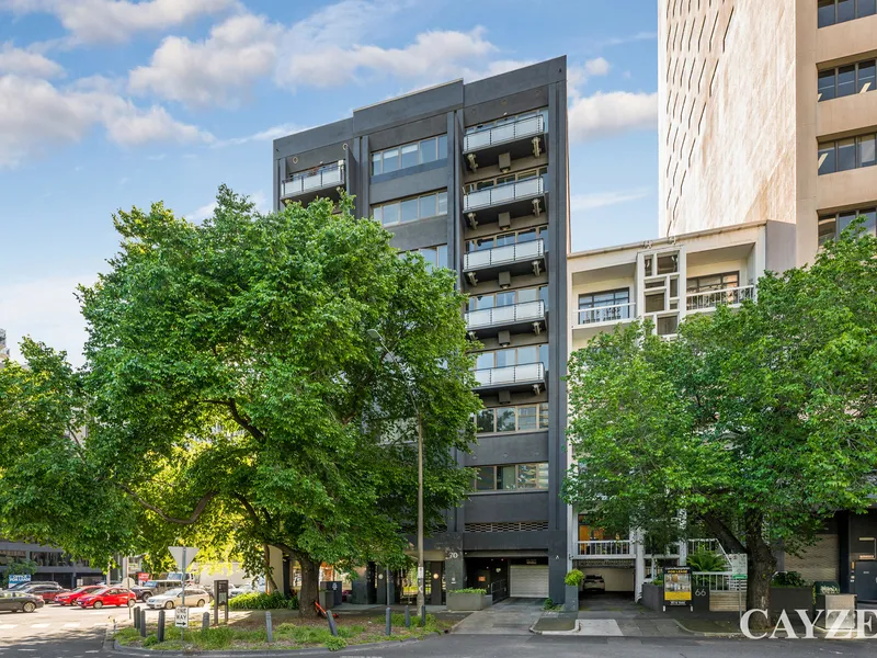 Solid 7th floor apartment surrounded by Melbourne icons