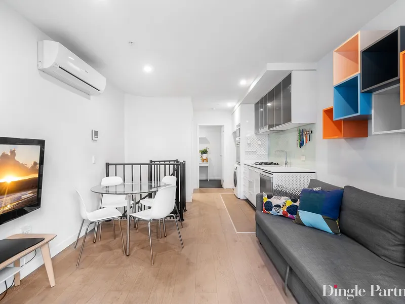 Great Investment or Occupy close to Flagstaff Gardens