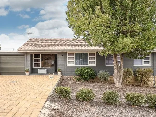 LARGE 3x1 HOUSE WITH POWERED W/SHOP! DON'T MISS OUT!