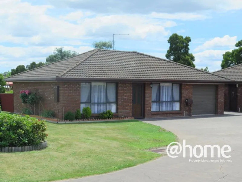 Immaculate and Affordable in Prospect!