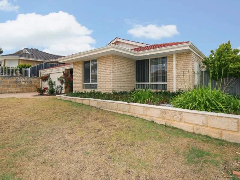 LOVELY FAMILY HOME! DONT MISS THIS ONE!