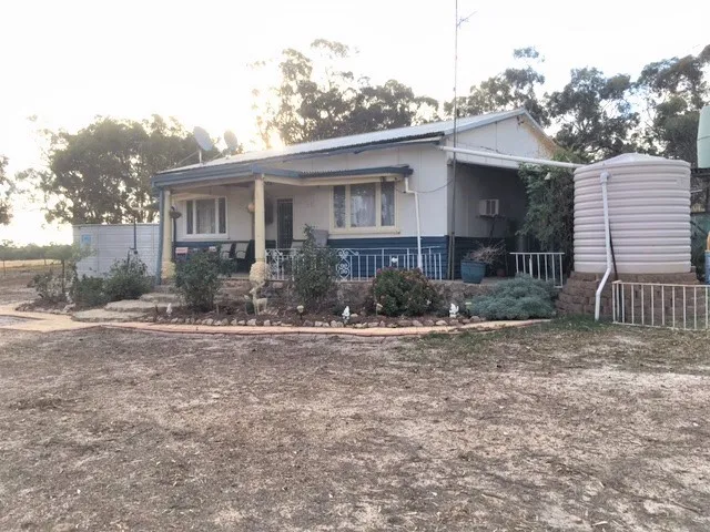 RURAL LIFESTYLE AT IT'S BEST.