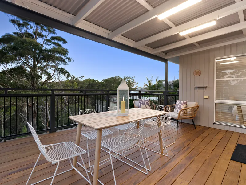 Feel-Good Home with Extensive Bush Views in Old Valentine