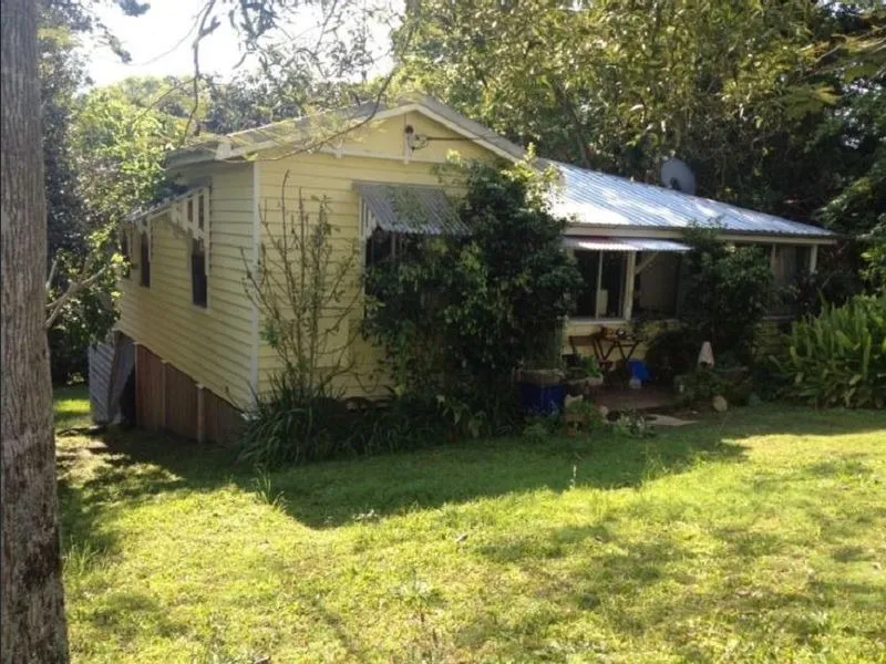 Pretty Cottage Pomona Queensland.