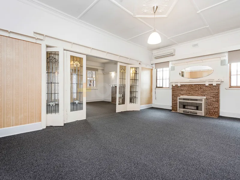 Old World Charm in the Heart of the Vibrant Yarraville Village