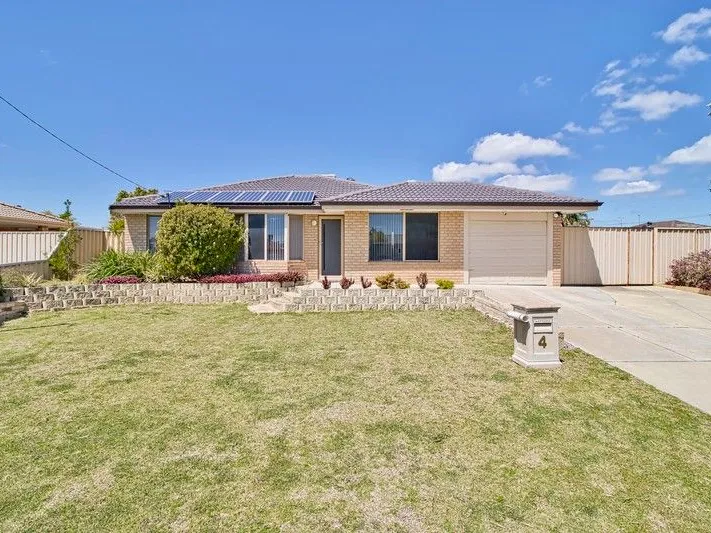 Large Family home with large workshop and solar.... only $500 P/W