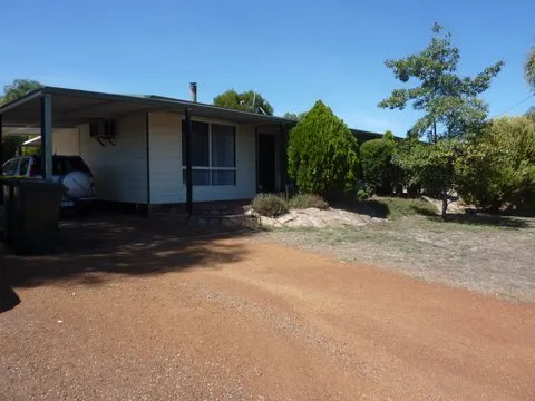 SOLID HOME ON LARGE BLOCK
