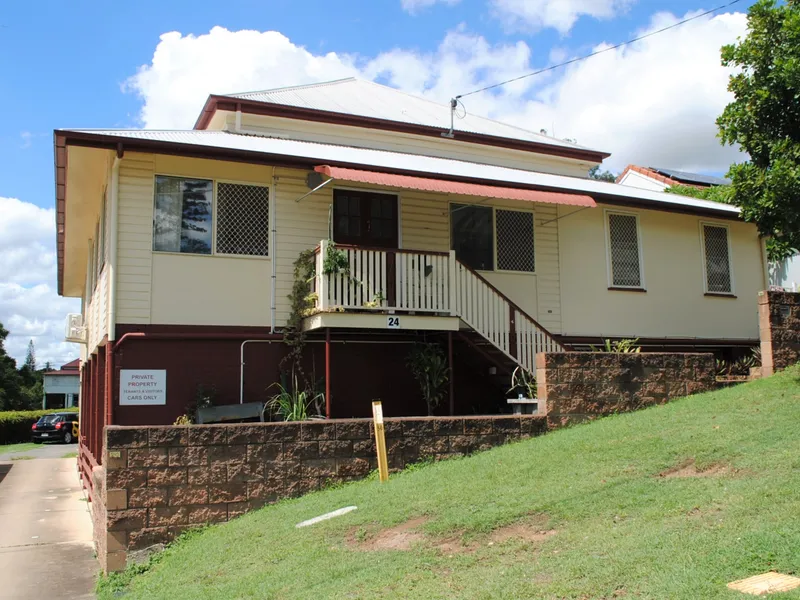 CHARACTER UNIT IN GREAT LOCATION