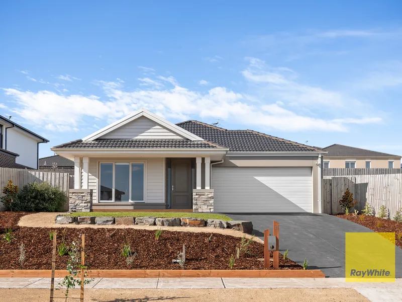 A Timeless Gem That Exudes Modern Elegance!