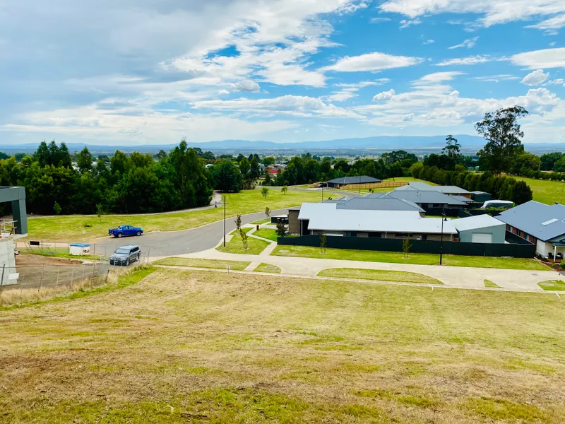 BRINDLEWOOD PARK ESTATE – TRAFALGAR’S BEST VIEWS.