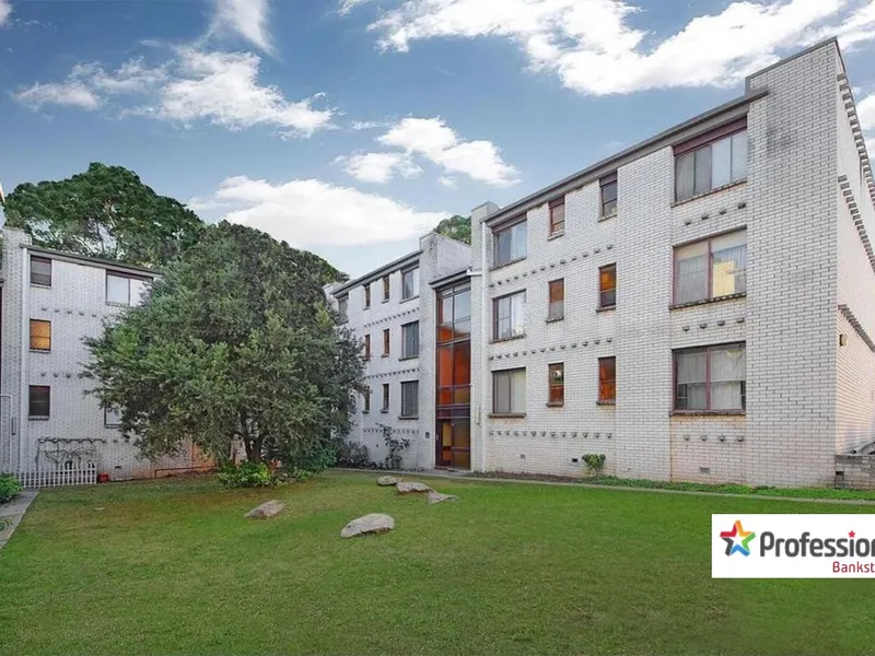 3 Bedrooms and Fully Renovated!