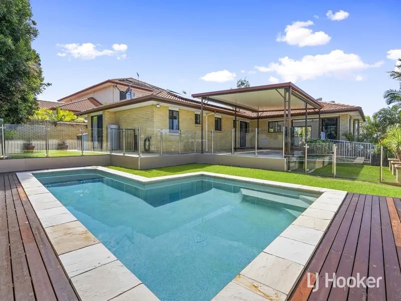 THIS FAMILY ENTERTAINER SHOULD BE AT THE TOP OF YOUR LIST!!!