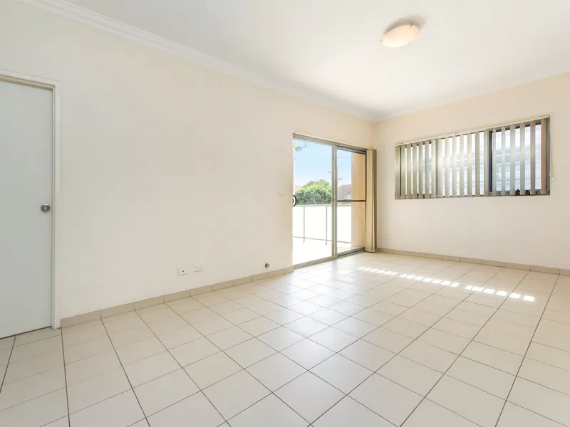 Excellent One Bedroom Unit