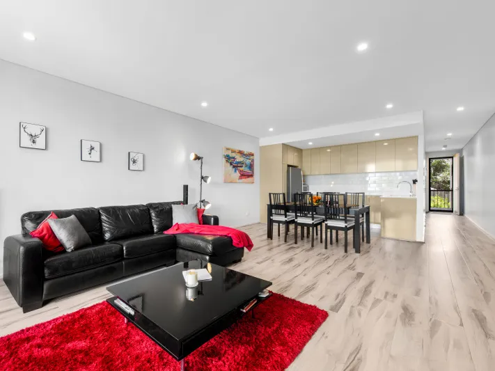 Large Modern Apartment In Lifestyle Hub + Opposite Sydney Park 