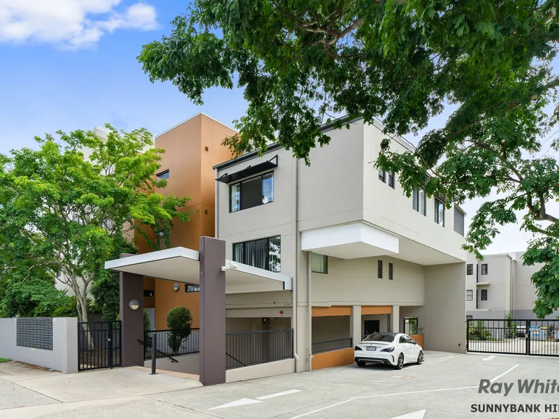 Inpsect by appointment only. 3 BEDDER INVESTMENT - UP TO 12% RETURN !