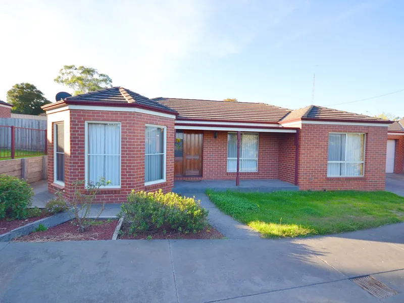 Tidy Two Bedroom Unit in Quiet Complex