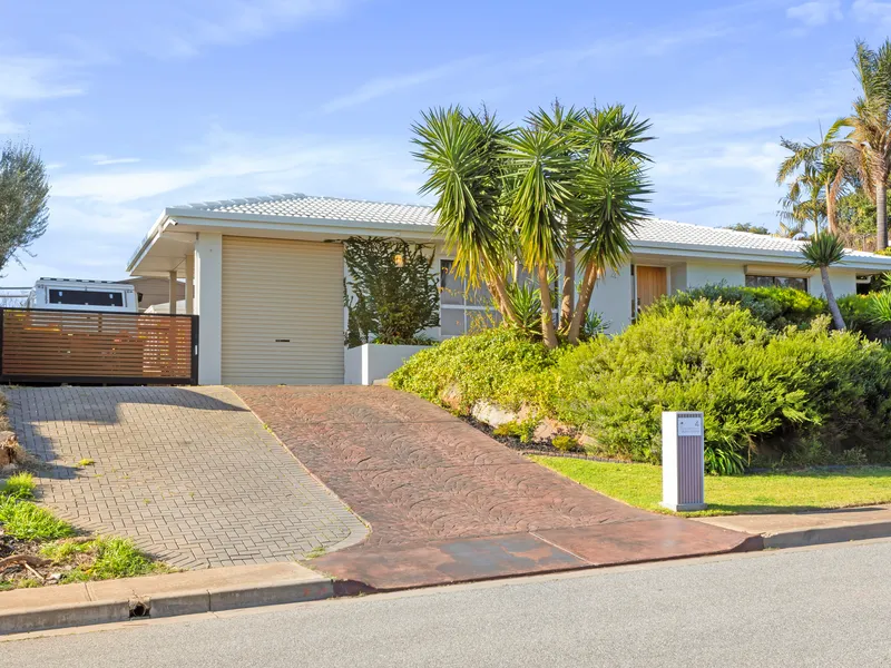 See the ocean from a tech-savvy home with comfort and style set to 'high'…