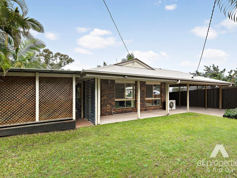 Massive 800sqm in Prime Location - Investor / First home buyers this is the one for you. Be Quick to Secure !!