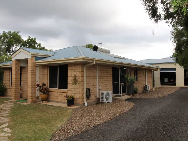 3 Bedroom Brick – Heart of Town