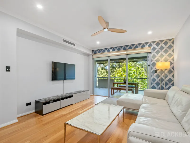 QUALITY FURNISHED TWO BEDROOM APARTMENT