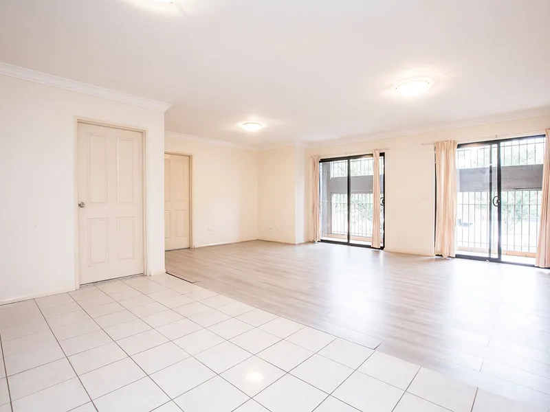 Three Bedroom Apartment with Parking!