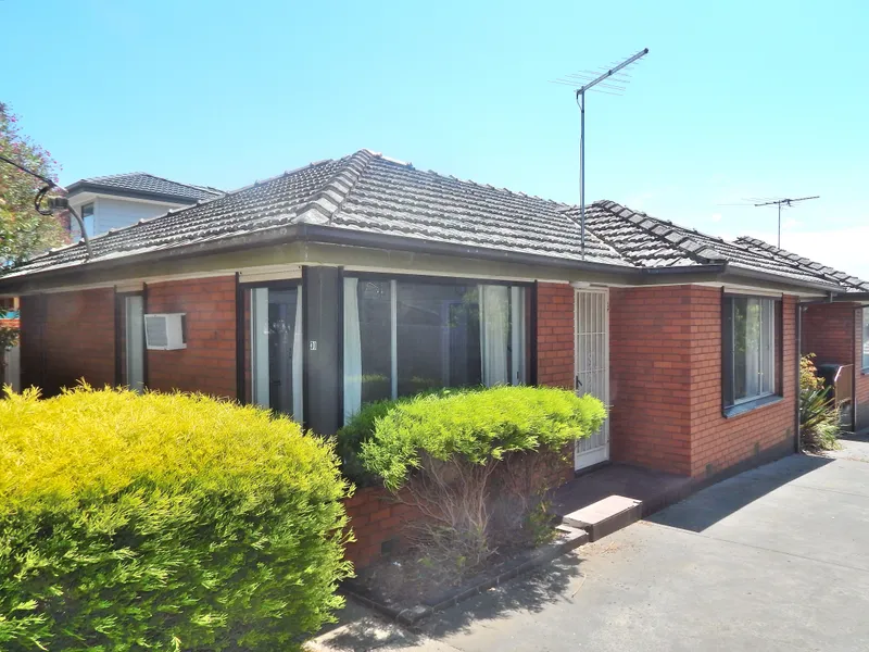 Spacious & Superbly Situated!