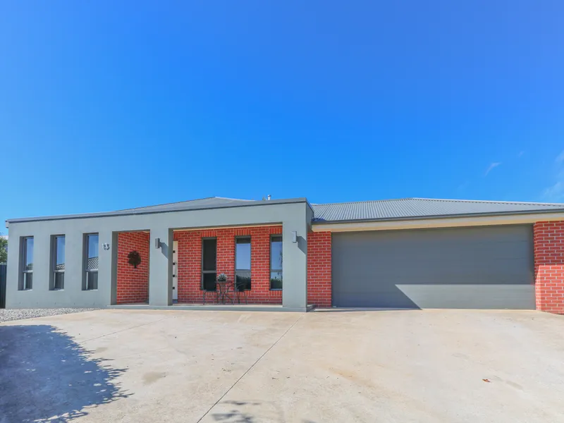 SPACIOUS FAMILY HOME