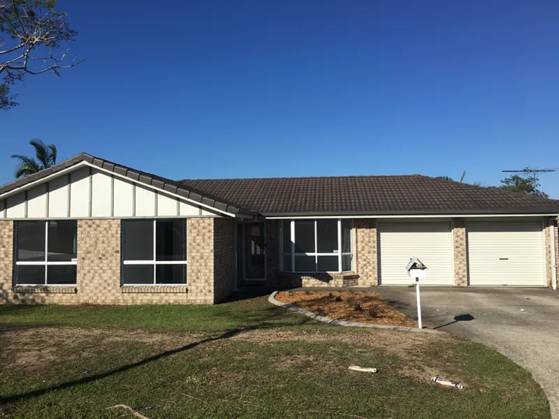 STUNNING!!!! 4 BED 2 BATH HOUSE