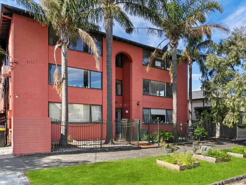 Live the Bayside lifestyle