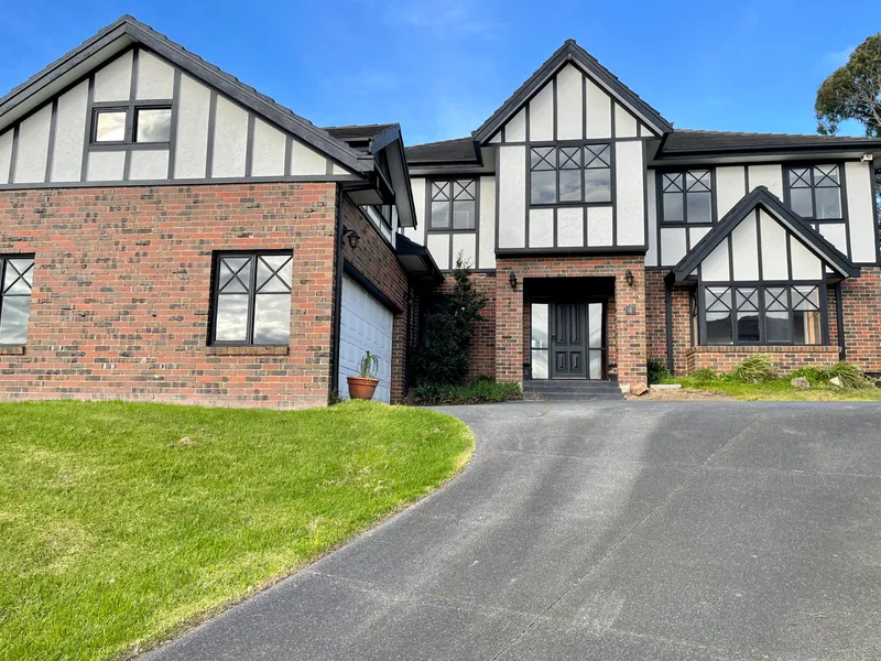 5 Bedroom Family Home - Loads Of Space