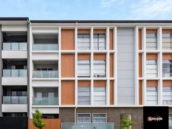 2 Bed Apartment - Top Floor - Elevator in building