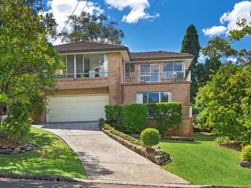 Easy family living with panoramic views