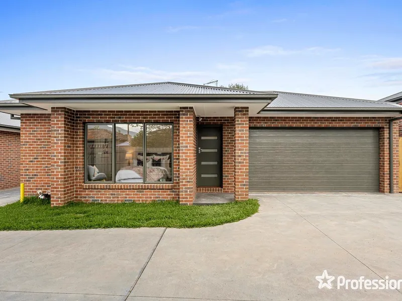 ONLY 1 UNIT LEFT - PREMIUM LIVING IN THE VALLEY
