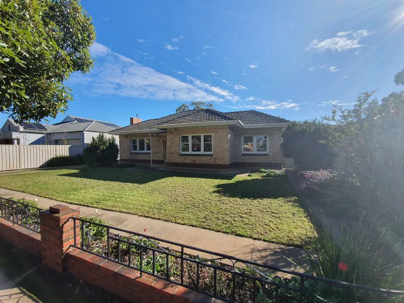 City Fringe, Quiet Location, 3 Bedrooms