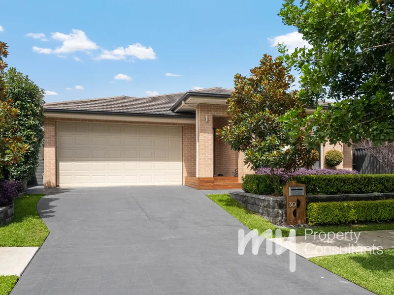 GREGORY HILLS AT ITS FINEST!