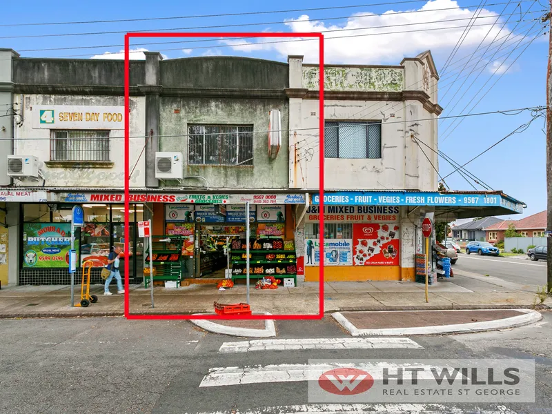 RESIDENCE AND SHOP.
