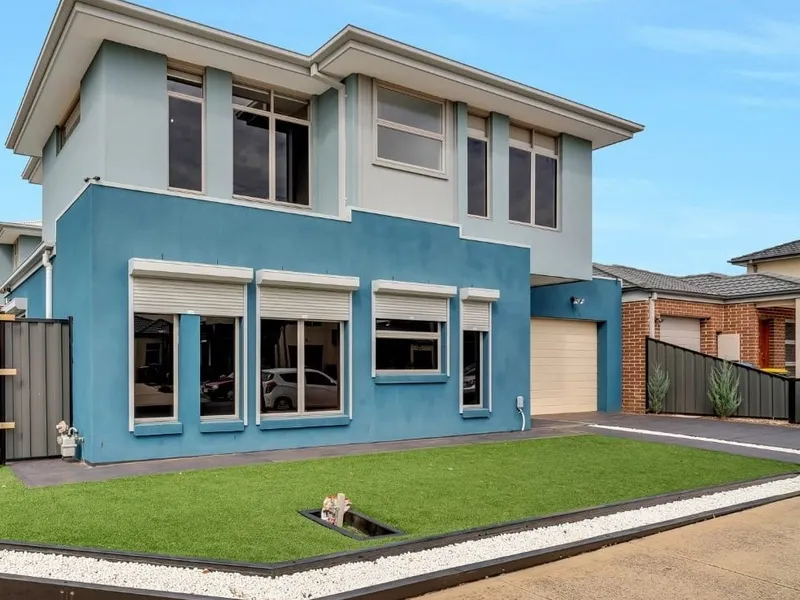 3 Bedroom Family Home !!