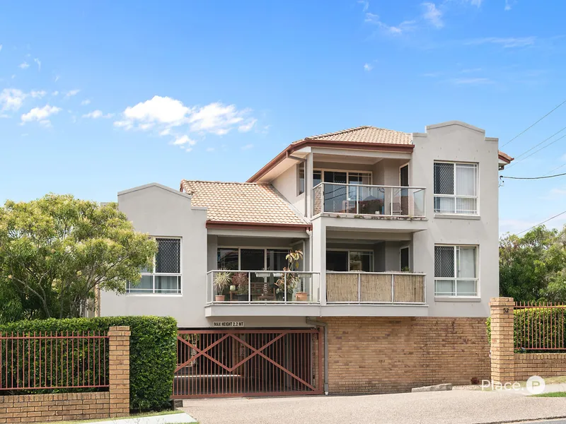Excellent buying or investment opportunity in sought-after Morningside