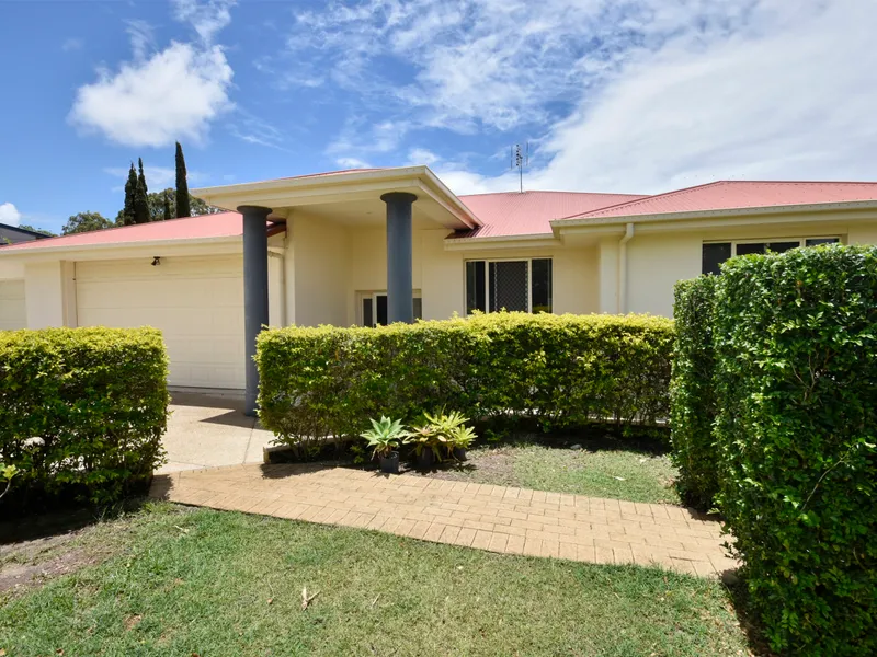 Room for the entire family along with their, boat, caravan, trailer and cars!